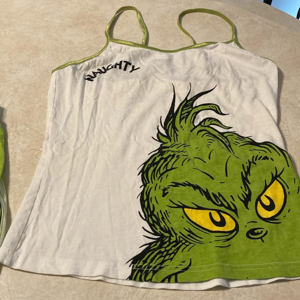 Universal Studios Grinch pjs